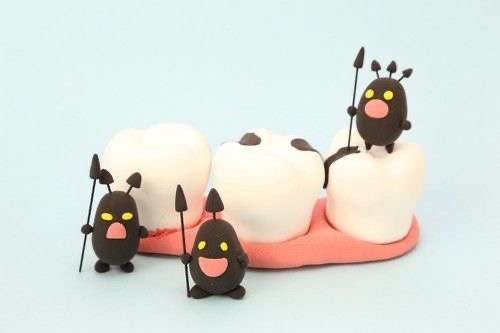 「日本人は虫歯が多い」って本当？若者がやりがちな5つの悪習慣①