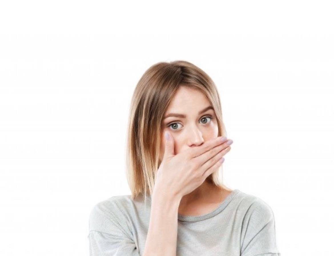 口臭をなんとかしたい！気になる臭いを改善する方法と予防策